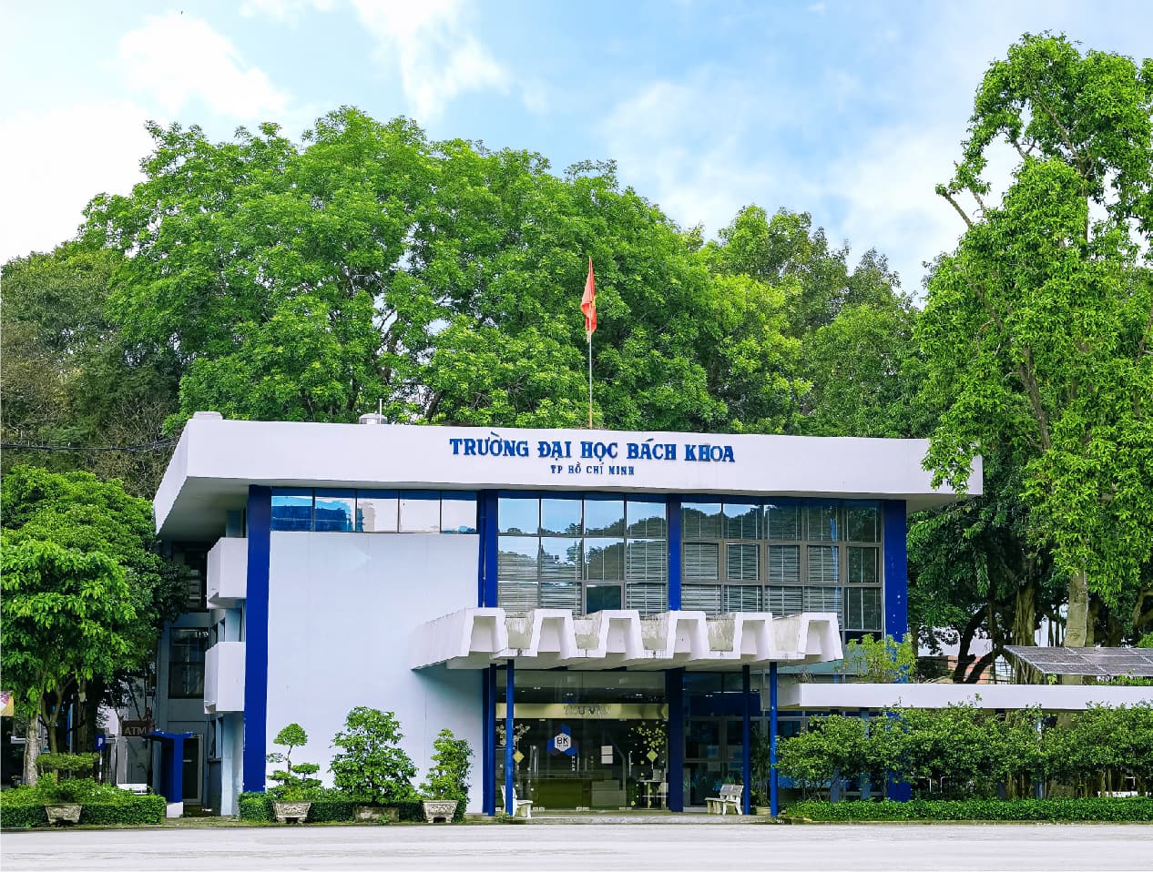CÁCH ĐĂNG KÝ XÉT TUYỂN, NỘP LỆ PHÍ VÀ CÁC MỐC THỜI GIAN QUAN TRỌNG TRƯỜNG ĐẠI HỌC BÁCH KHOA TP.HCM 2025
